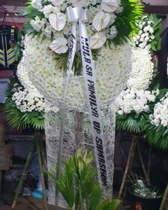 !Deepest Sympathies Standing Spray